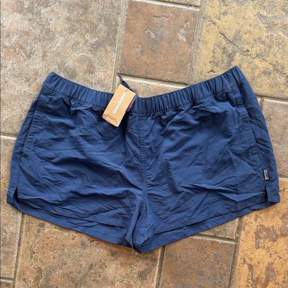Patagonia Barely Baggies Shorts - Picture 3 of 5